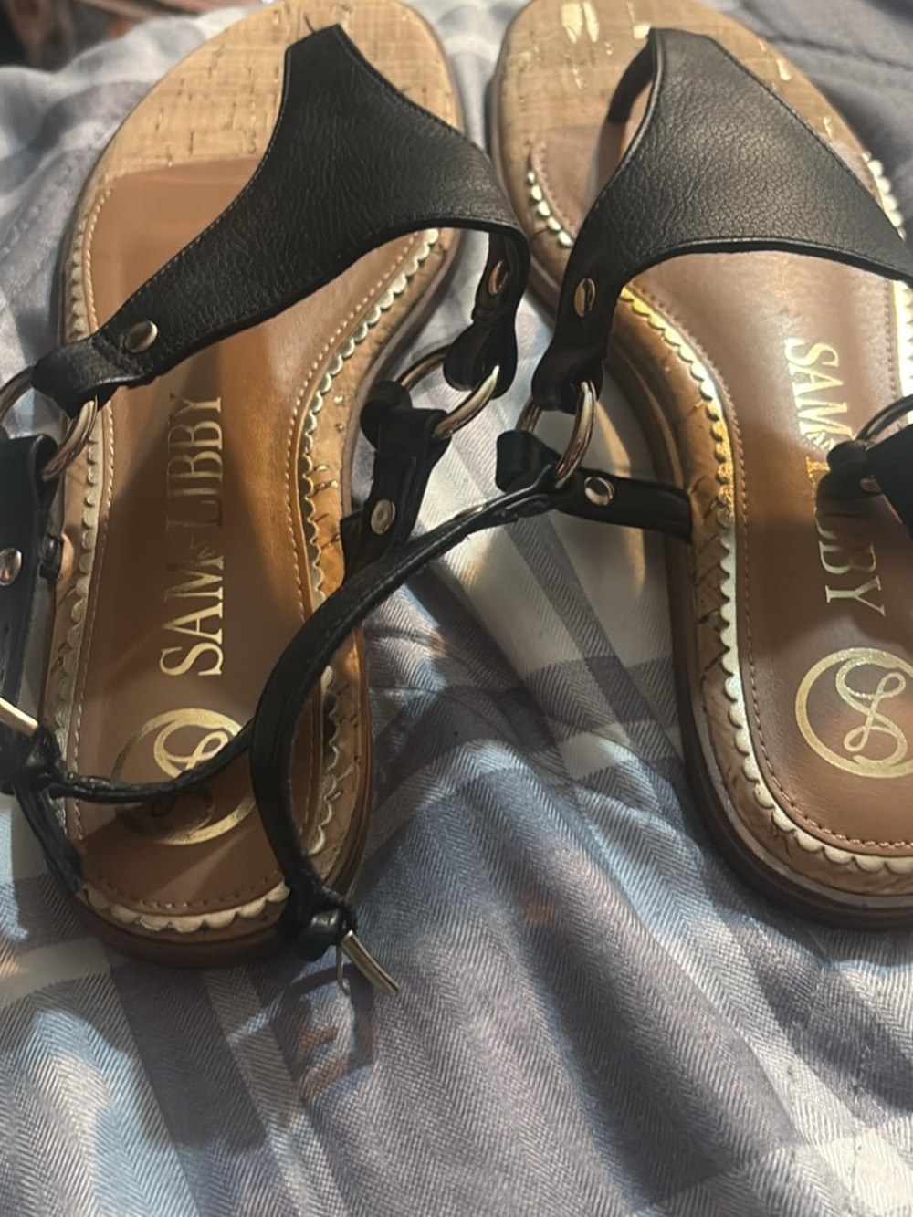 Sam & Libby Black and Brown T-Strap Sandals